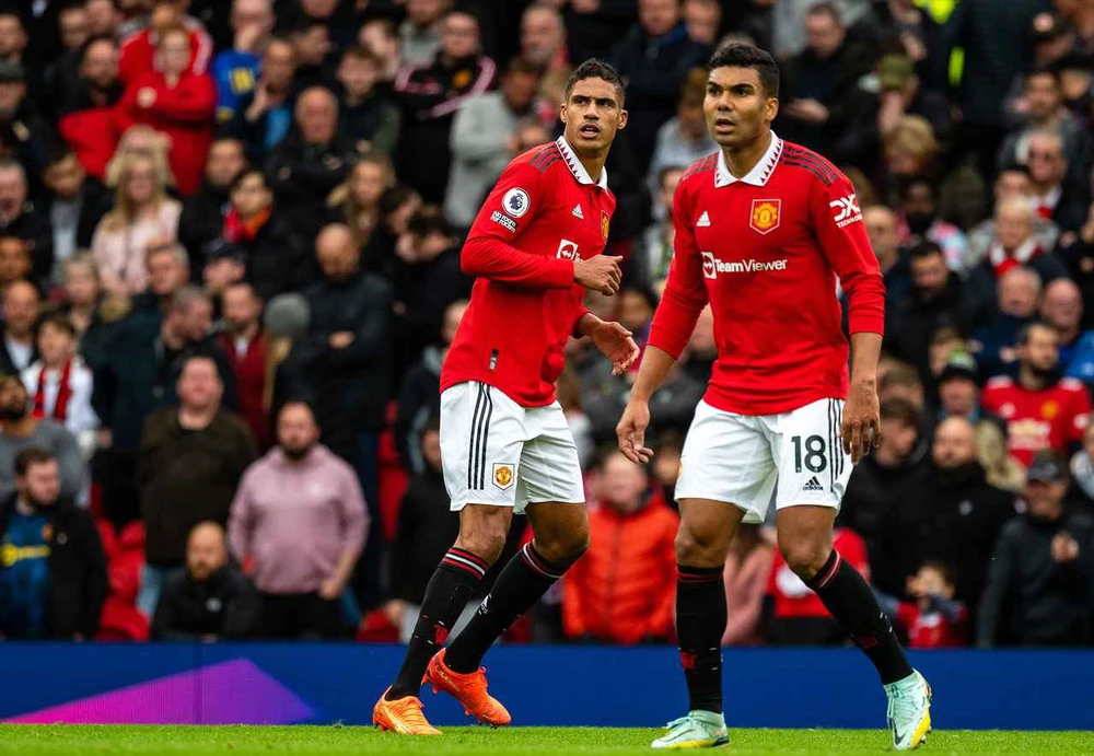 bi-hlv-ten-hag-bo-roi-2-ngoi-sao-man-united-theo-chan-ronaldo (3).jpg