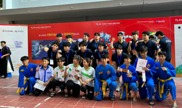 womau-va-ush-nang-cao-tinh-hoa-vo-thuat-hoc-duong (5).png