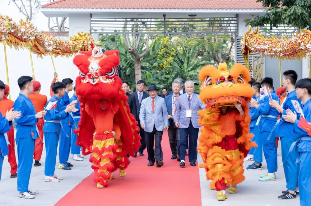 womau-taekkyeon-ssireum-han-quoc-nang-tam-vo-hoc-o-ivs (3).png