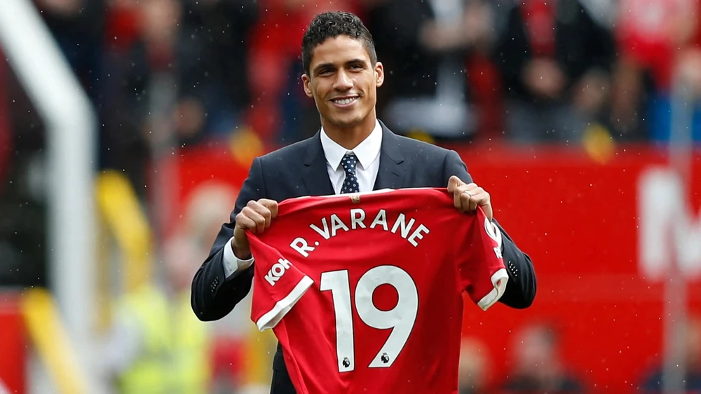 Varane có thể tiếp tục ở lại Man United cho đến mùa hè năm sau. Ảnh: GETTY. Man United