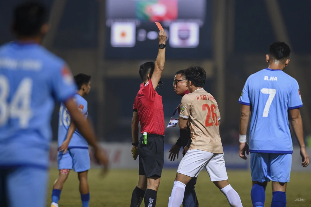 hành vi phản cảm