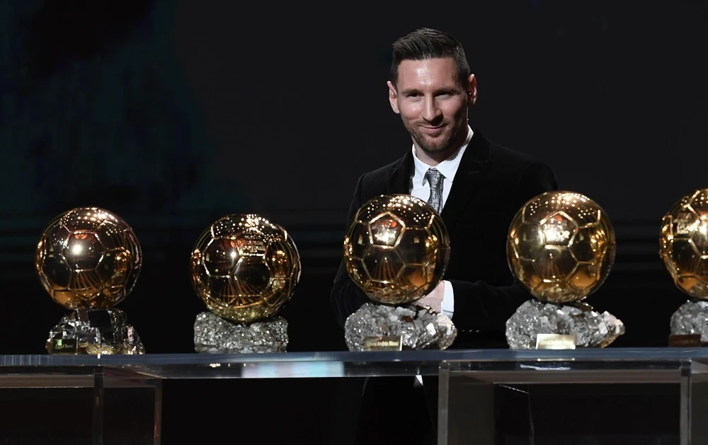 Messi giành Quả bóng vàng thứ 7 vào năm 2021. Ảnh: GETTY. nghi-an-psg-dan-xep-cho-messi-gianh-qua-bong-vang-1-3822.jpg