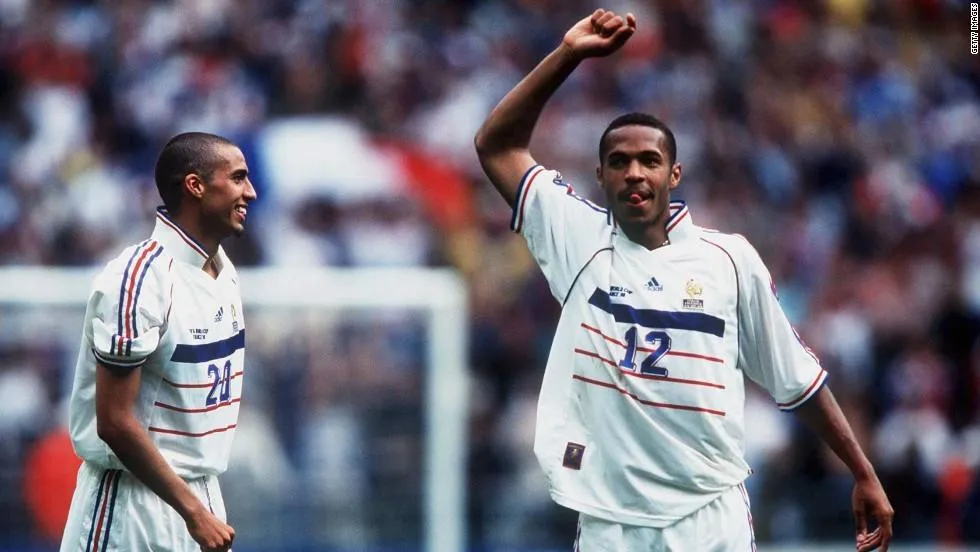 Tiền đạo tuyển Pháp và Arsenal Henry đã vượt qua bệnh trầm cảm trong nhiều thời điểm khó khăn. Ảnh: GETTY. noi-kho-henry-va-nuoc-mat-nha-vo-dich-world-cup (2).jpg