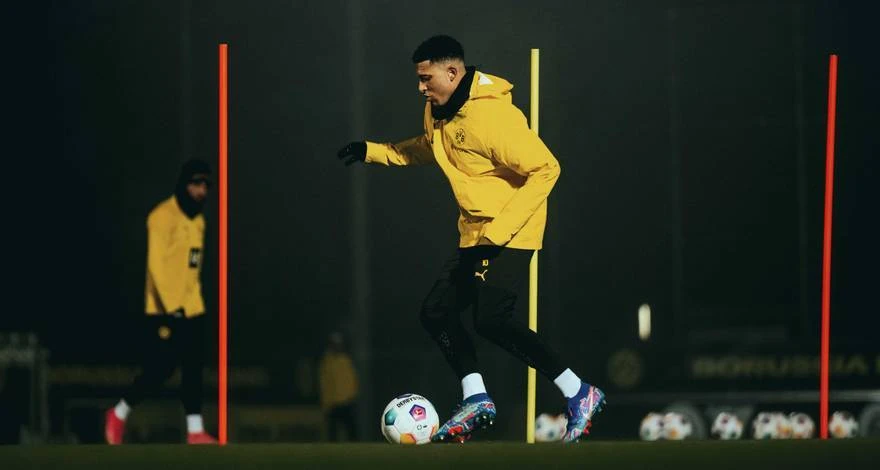 sancho-mo-long-voi-dortmund-hlv-ten-hag-dep-loan-o-man-united (2).jpg