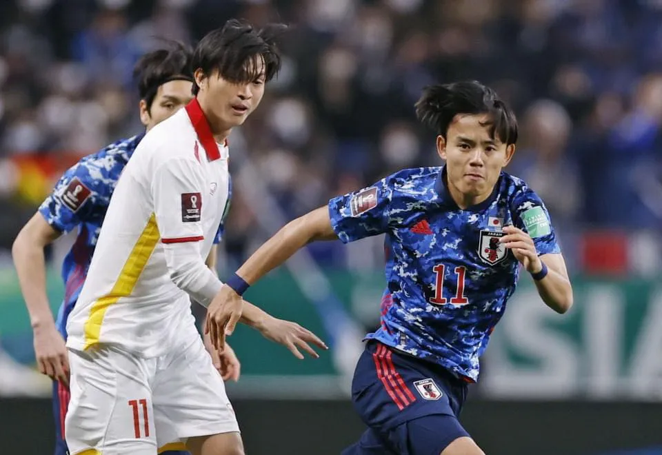 cau-thu-co-gia-cao-nhat-cua-nhat-ban-khen-tuyen-viet-nam (1).jpg