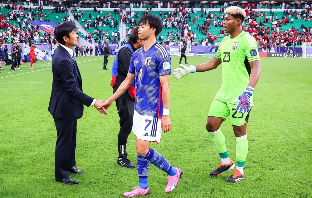 so-mot-chau-a-nhat-ban-bai-tran-e-che-o-asian-cup (3).jpg