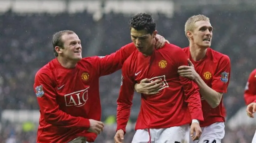 Rooney và Ronaldo là hai át chủ bài của Man United trên hàng công. Ảnh: GETTY. rooney-tiet-lo-mot-kha-nang-vuot-troi-ronaldo (3).jpg