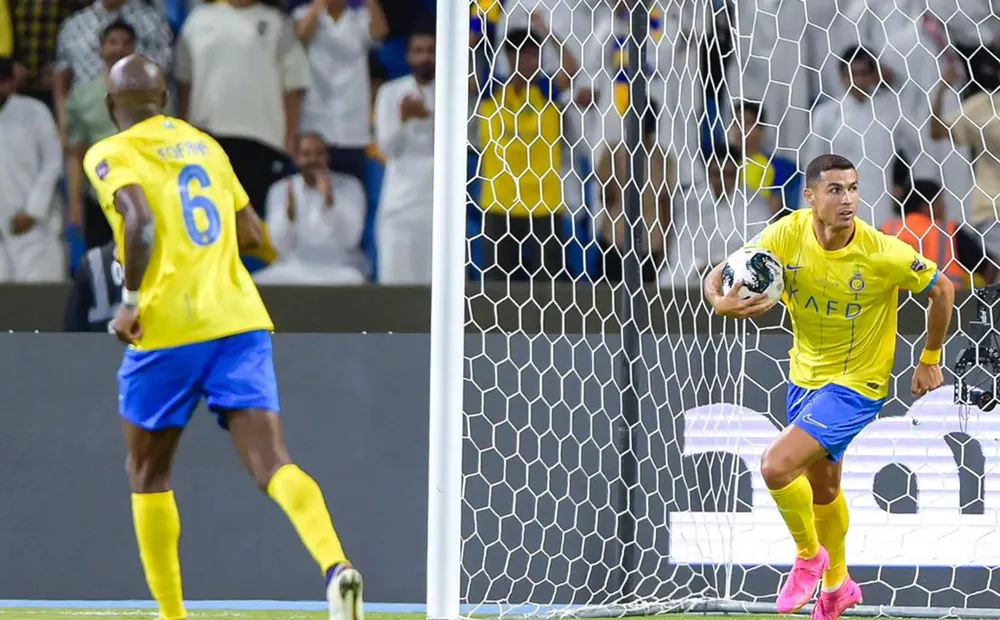 dem-buon-cua-ronaldo (2).jpg