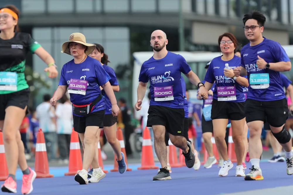 nhung-nha-vo-dich-run-to-live-2024 (11).jpg