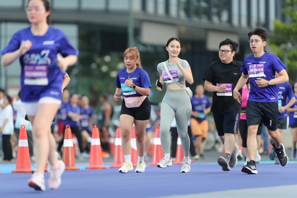 nhung-nha-vo-dich-run-to-live-2024 (18).jpg