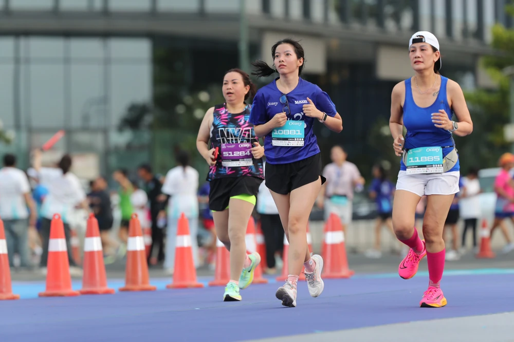 nhung-nha-vo-dich-run-to-live-2024 (20).jpg