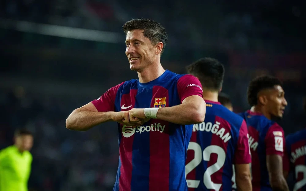 lewandowski-noi-ve-viec-chia-tay-barca (3).jpg