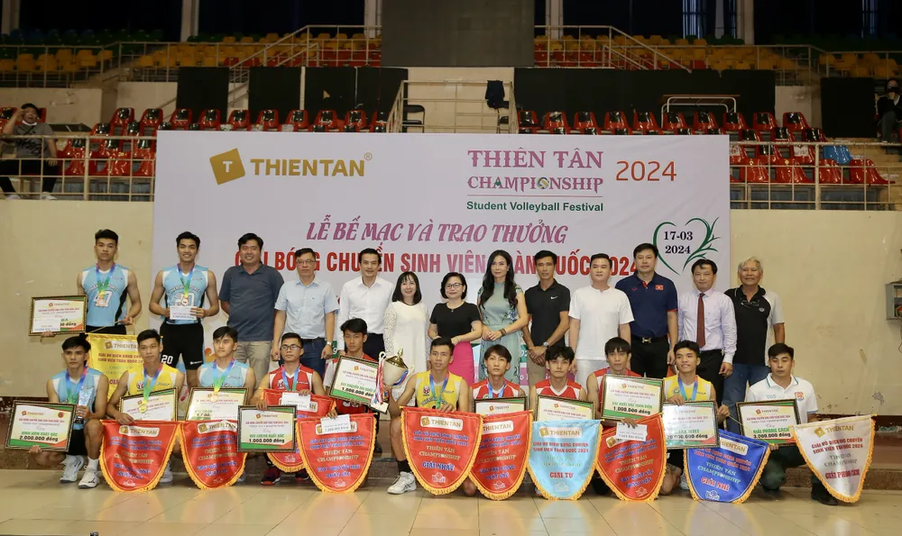 bat-ngo-nha-vo-dich-thien-tan-championship-2024 (2).jpg