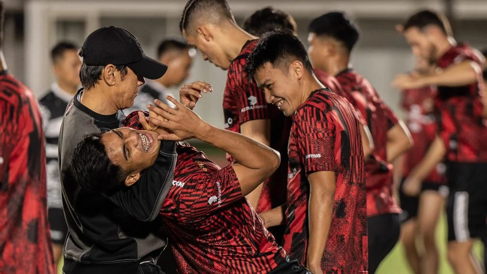 indonesia-mat-3-tru-cot-tuyen-viet-nam-bay-4-tieng (2).jpeg