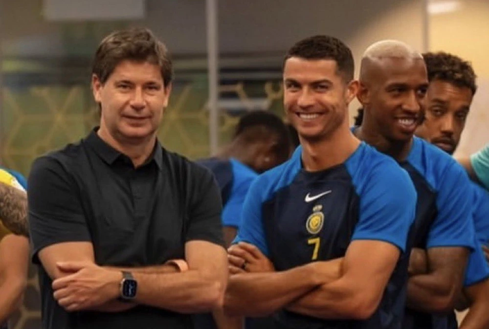 ronaldo-la-mot-vi-thanh-thuc-su (1).jpg