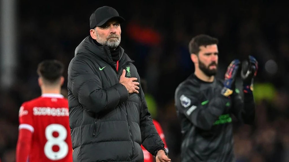 HLV Klopp thừa nhận các cầu thủ Liverpool bỏ lỡ quá nhiều cơ hội. Ảnh: GETTY. liverpool-guc-nga-do-man-united (3).jpg