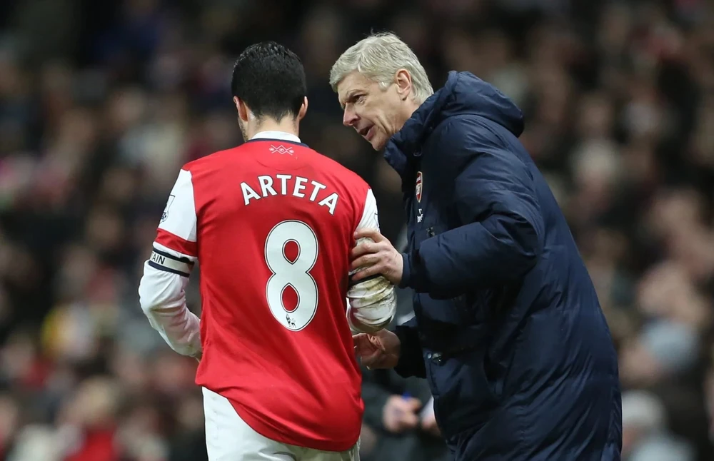 hlv-arteta-tiet-lo-loi-khuyen-cua-wenger-cho-ngoi-vo-dich-cua-arsenal (3).jpg