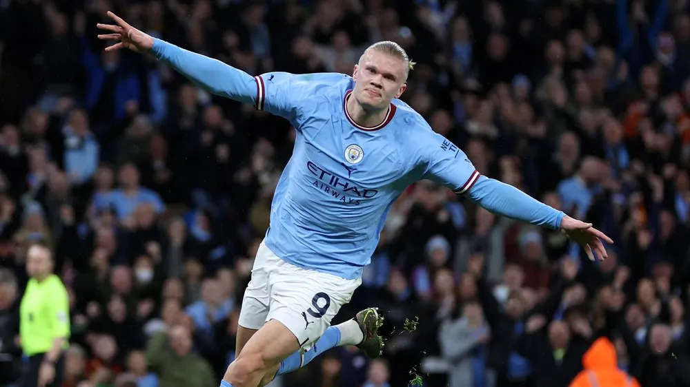 Haaland bay cao với ngôi Vua phá lưới hai mùa liên tiếp dưới thời Pep Guardiola. Ảnh: GETTY. pep-guardiola-noi-ve-viec-chia-tay-man-city-haaland-len-tieng (2).jpg