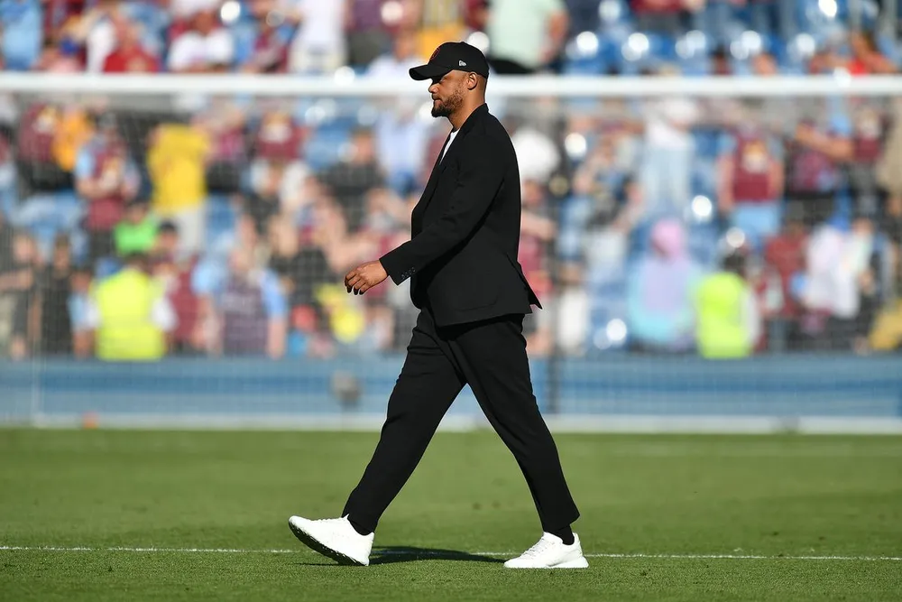 HLV Kompany sẽ đưa các cộng sự của mình ở Burnley đến Đức. Ảnh: GETTY. Man United