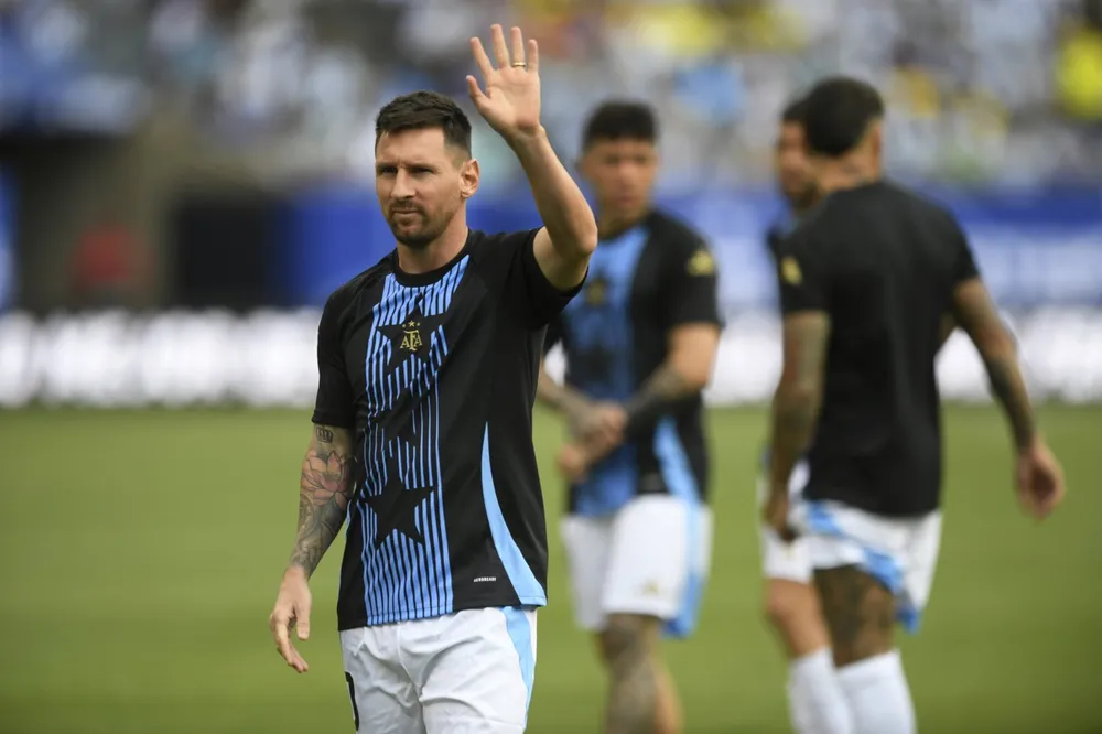 Messi 37 tuổi khao khát lần thứ hai đăng quang Copa America với tuyển Argentina. Ảnh: GETTY. ky-luc-copa-america-lan-cuoi-cua-messi (2).jpg
