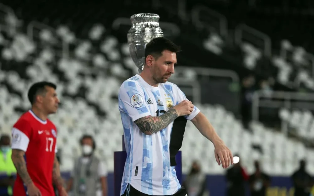 Thi đấu trận khai mạc gặp Canada vào sáng 21-6, Messi phá kỷ lục của chính mình với số lần ra sân nhiều nhất. Ảnh: GETTY. sau-ronaldo-o-san-choi-euro-messi-pha-ky-luc-cua-chinh-minh (5).jpg