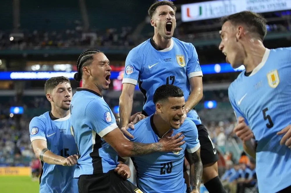 Đội tuyển Uruguay thắng lớn Panama ở trận ra quân Copa America và rộng cửa đi tiếp vào tứ kết. Ảnh: GETTY. Đội tuyển Uruguay