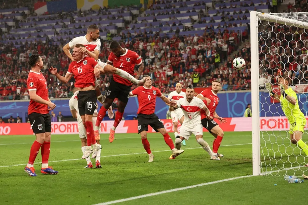 nuoi-tiec-tran-cau-sinh-tu-duc-tay-ban-nha (4).jpg