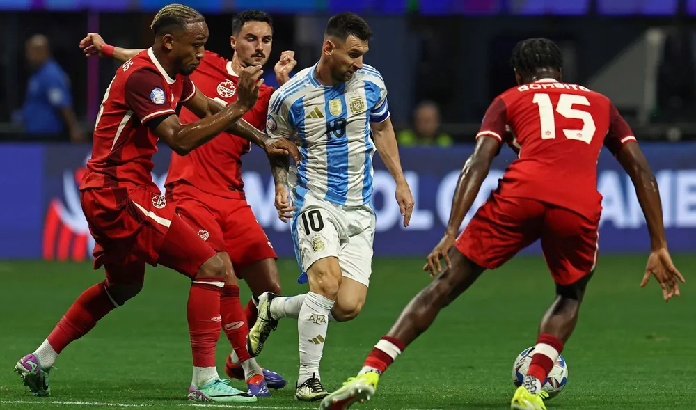 Canada thất thủ 0-3 trước nhà đương kim vô địch Argentina ở trận mở màn Copa America nhưng đã kiếm 4 điểm trong hai trận sau và giành vé chơi tứ kết. Ảnh: GETTY. doi-tuyen-venezuela-tiep-tuc-gay-chan-dong-o-tu-ket-copa-america(7).jpg