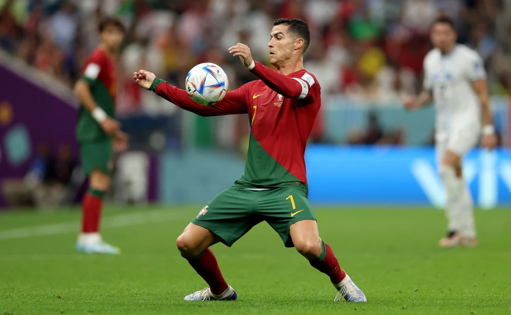 Ronaldo bị cho có quá ít sự ảnh hưởng trong trận đấu quan trọng với Pháp. Ảnh: GETTY. Bồ Đào Nha