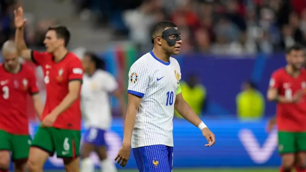 Đội trưởng Mbappe chưa thể hiện rõ vai trò của mình ở cuộc chơi lớn châu Âu. Ảnh: GETTY. sieu-may-tinh-chon-tay-ban-nha-thang-phap-o-ban-ket-euro-2024 (3).jpg