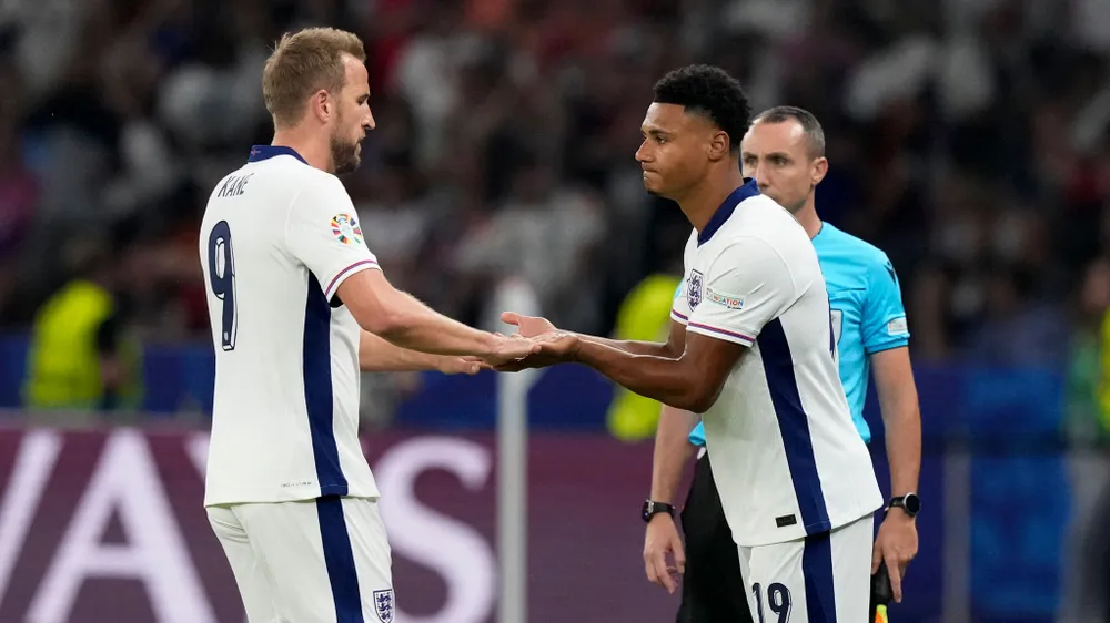 Đội trưởng Harry Kane có phong độ không tốt ở mùa Euro này. Ảnh: GETTY. hlv-southgate-bi-keu-goi-tu-chuc-doi-tuyen-anh (1).jpg