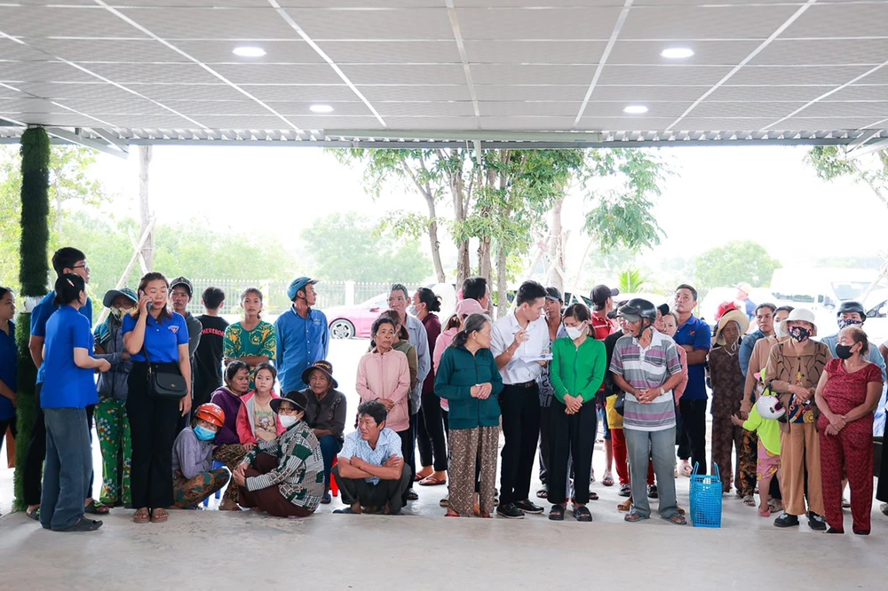 bong-da-lan-toa-yeu-thuong-o-huyen-ham-tan (12).jpg