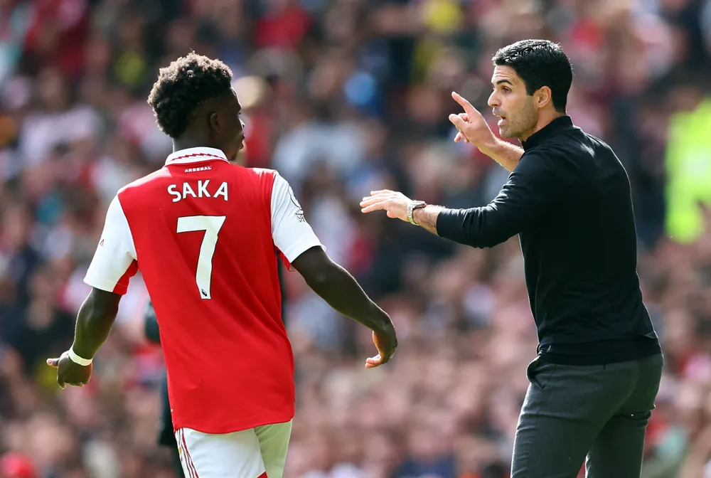HLV Arteta xác nhận vai trò quan trọng của Saka cho hành trình chinh phục ngôi vô địch Premier League mùa này của Arsenal. Ảnh: GETTY. arsenal-no-bom-tan-cho-ngoi-vo-dich-premier-league (1).jpg