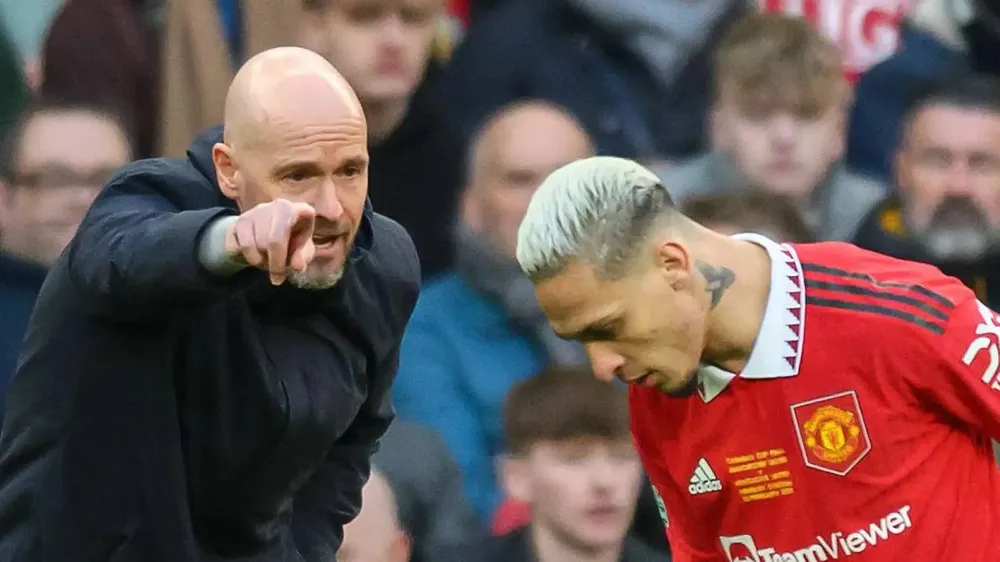 HLV Ten Hag tin mình có thể làm hồi sinh Antony trong màu áo MU. Ảnh: GETTY. hlv-ten-hag-muon-ban-casemiro-va-mctominay-lam-hoi-sinh-antony (2).jpg
