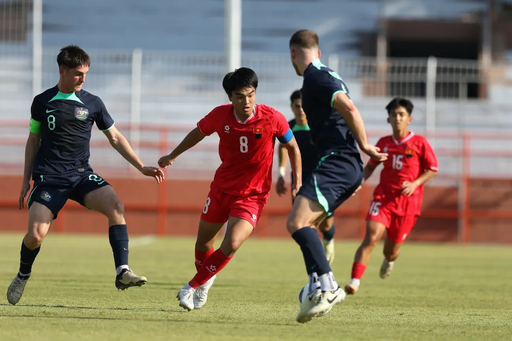 Trận thua đậm U-19 Úc vỡ ra nhiều bài học cho U-19 Việt Nam. Ảnh: CCT. viet-nam-chinh-thuc-dung-chan-o-giai-dong-nam-a-quyet-dau-voi-lao (1).jpg