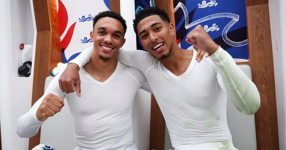 Bellingham có thể thuyết phục bạn thân ngôi sao Arnold gia nhập Real Madrid vào mùa hè tới. Ảnh: GETTY. nghi-van-ngoi-sao-arnold-theo-chan-mbappe-den-real-madrid (3).jpg