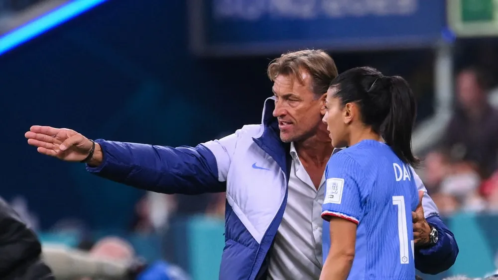 tuyen-nu-canada-khong-ngan-doi-thu-nao (1).jpg