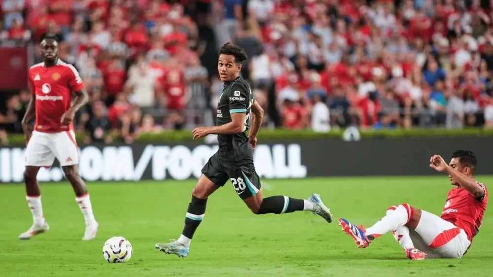 clb-man-united-khung-hoang-sau-tran-thua-dam-liverpool (2).jpg