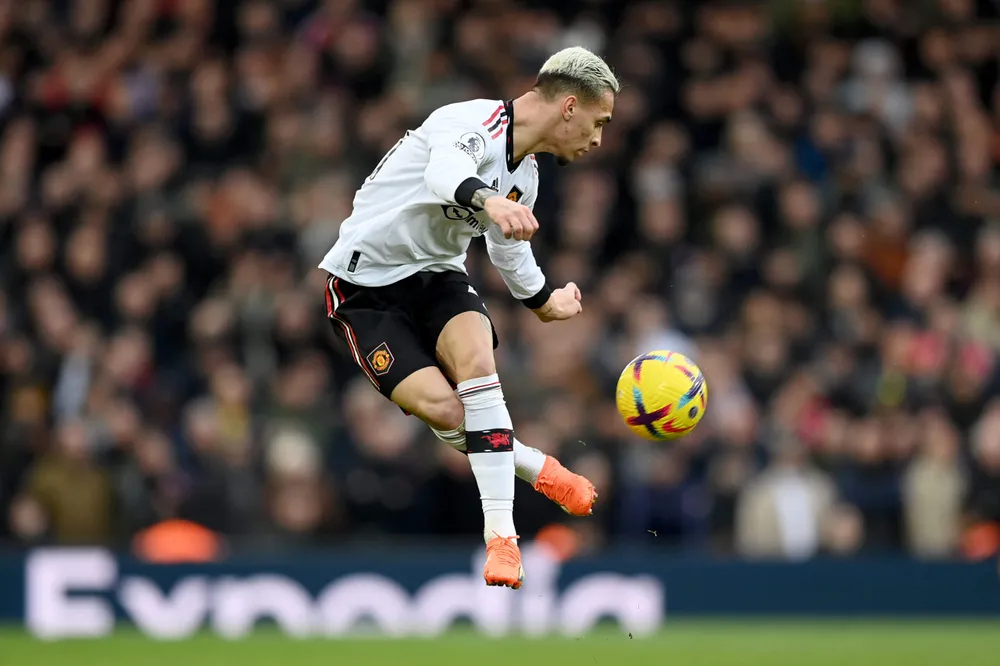 Ngôi sao của Man United hạ quyết tâm sẽ tỏa sáng ở mùa giải mới. Ảnh: GETTY. ngoi-sao-antony-tuoi-tho-du-doi-tu-khu-o-chuot-den-manchetsr-united (6).jpg