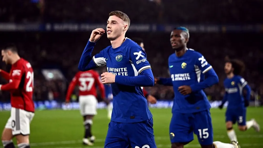 Chân sút trẻ Cole Palmer chơi tốt mùa vừa qua trong màu áo Chelsea. Ảnh: GETTY. bản hợp đồng kỳ lạ