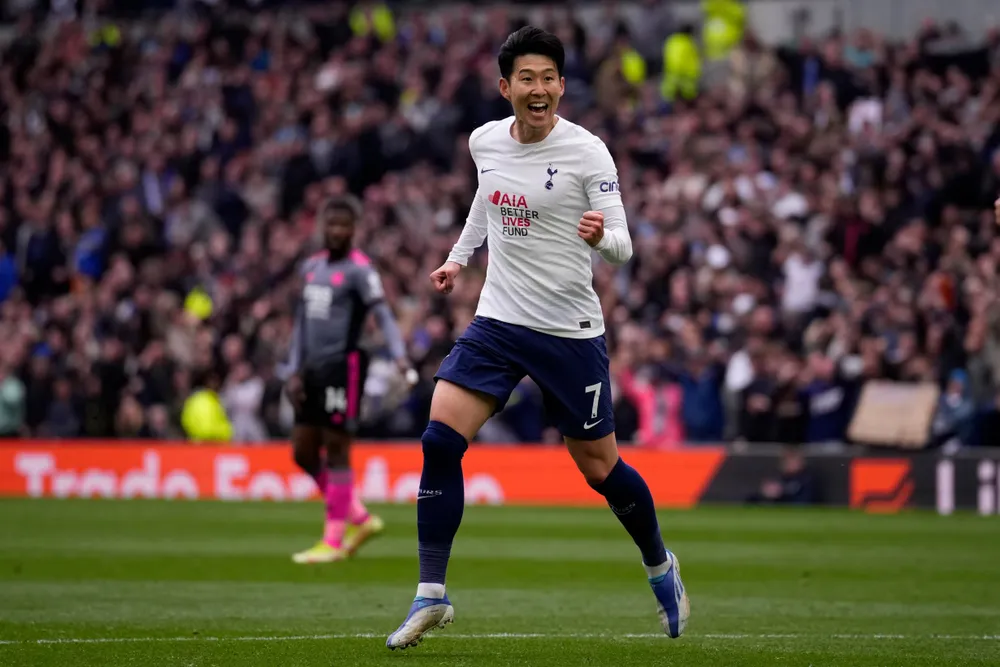 Son Heung-min dẫn dắt hàng công giúp Tottenham sửa chữa sai lầm trước Everton. Ảnh: GETTY. tottenham-sua-chua-sai-lam-bang-con-mua-gon-vao-luoi-everton (3).jpg