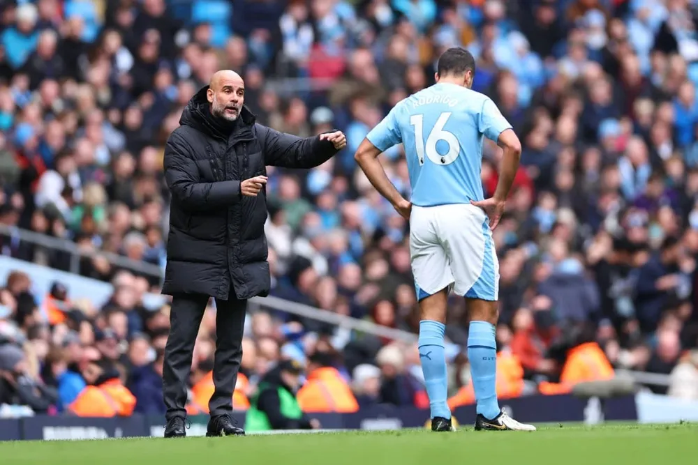 HLV Pep Guardiola cho rằng Rodri xứng đáng giành Quả bóng vàng năm nay. Ảnh: GETTY. Quả bóng vàng