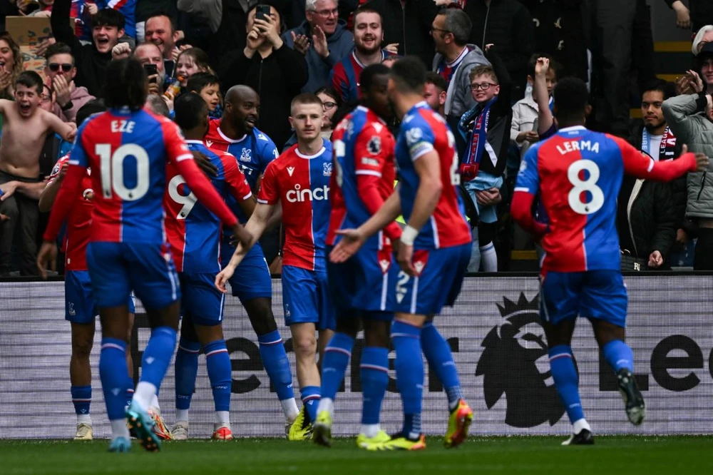 Crystal Palace có thể phải nhận thất bại thứ 3 ở cuộc chơi lớn Premier League bởi gã nhà giàu Chelsea. Ảnh: GETTY. ga-nha-giau-chelsea-san-moi-thom-crystal-palace (1).jpg
