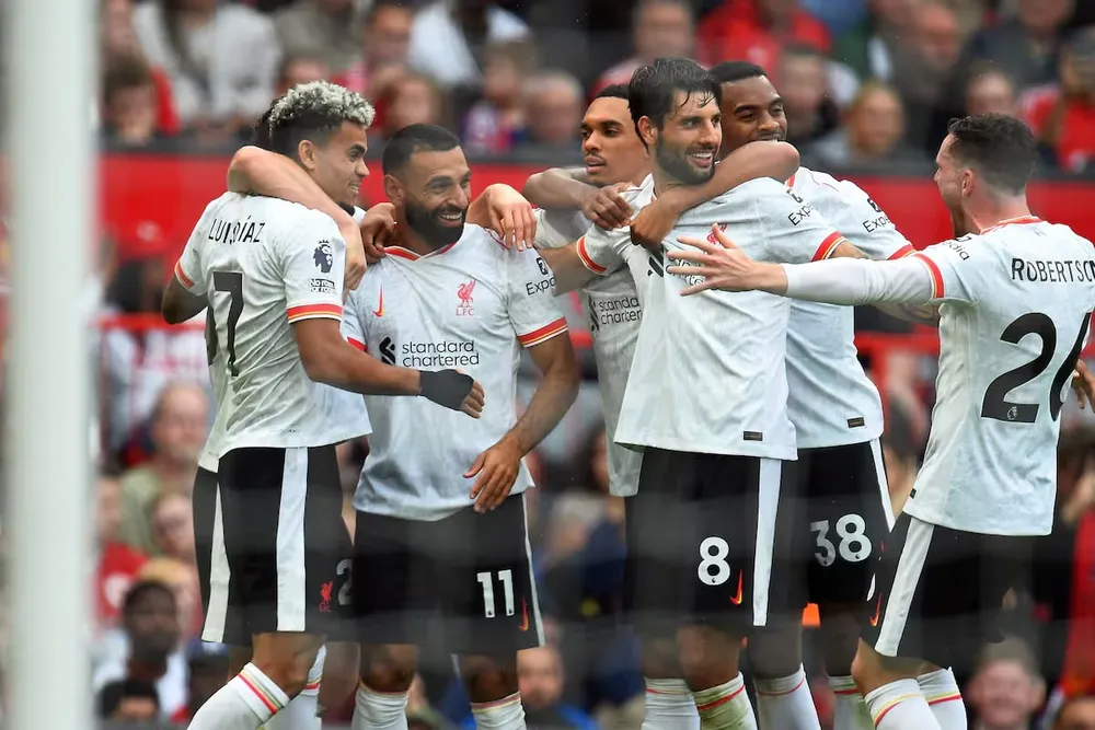 ngoi-sao-salah-da-tran-cuoi-o-old-trafford-va-xac-nhan-chia-tay-liverpool (3).jpg