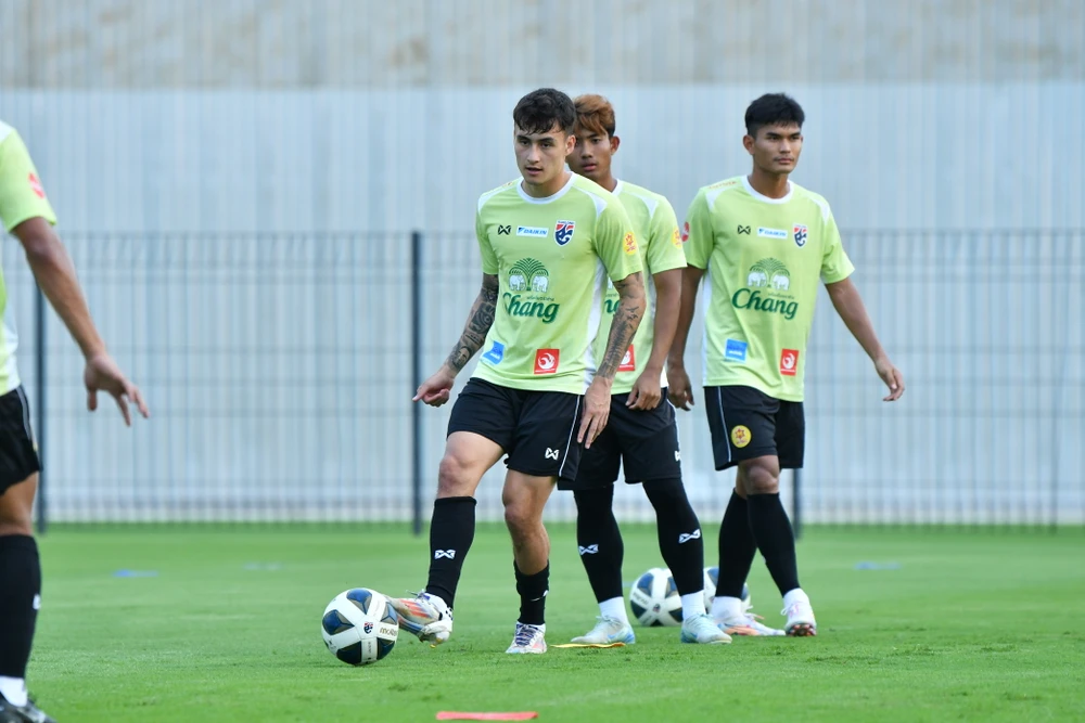 tuyen-nga-gap-thai-lan-va-suc-ep-cua-thay-tro-hlv-kim-sang-sik (1).jpg