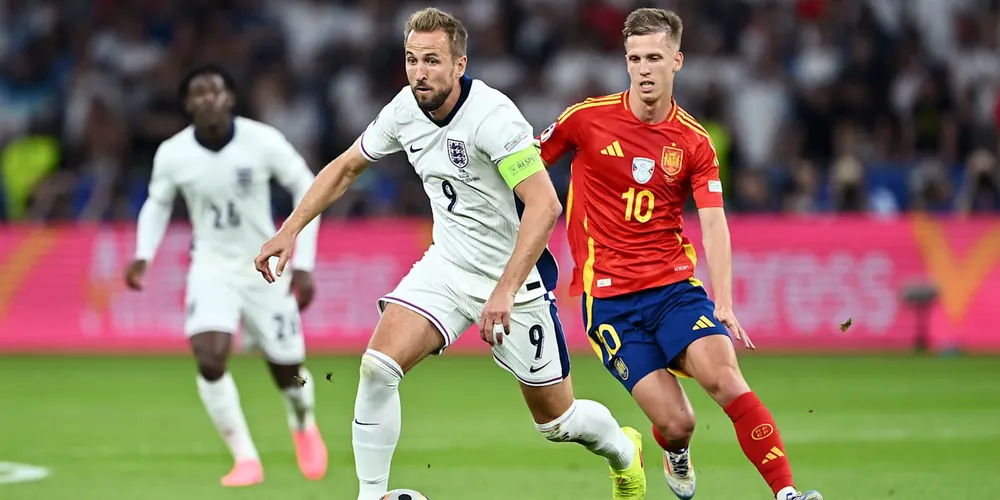 Đội trưởng Harry Kane và đồng đội đã thua Tây Ban Nha 1-2 trong trận chung kết Euro 2024. Ảnh: GETTY. doi-truong-harry-kane-mong-keo-dai-su-nghiep-nhu-ronaldo (4).jpg