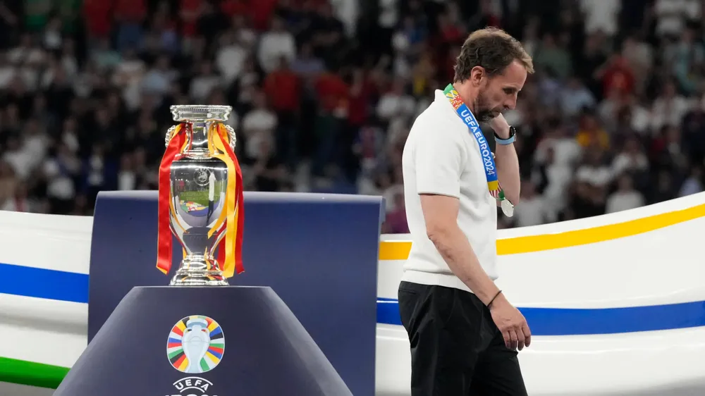 Nhà cầm quân người Anh đã thua hai trận chung kết Euro liên tiếp. Ảnh: GETTY. hlv-southgate-lan-dau-tien-len-tieng-sau-khi-tu-chuc-doi-tuyen-anh (2).jpg