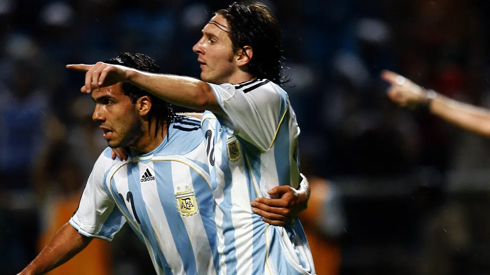 trong-tai-fifa-tiet-lo-cuc-soc-ve-sieu-sao-messi (1).jpg