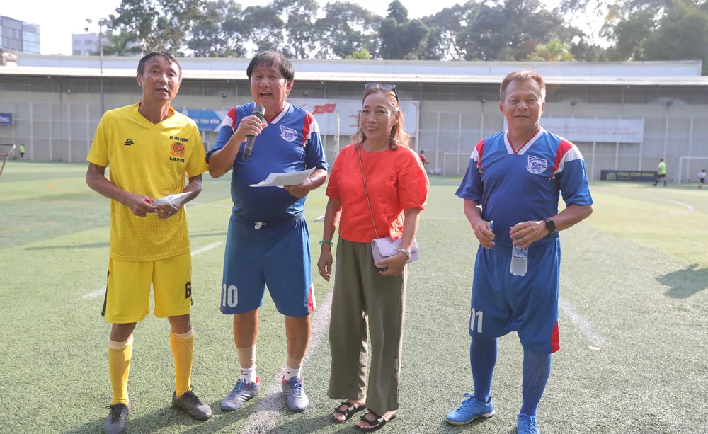 nhung-tam-long-vang-ho-tro-cuu-danh-thu-phan-huu-phat (12).JPG