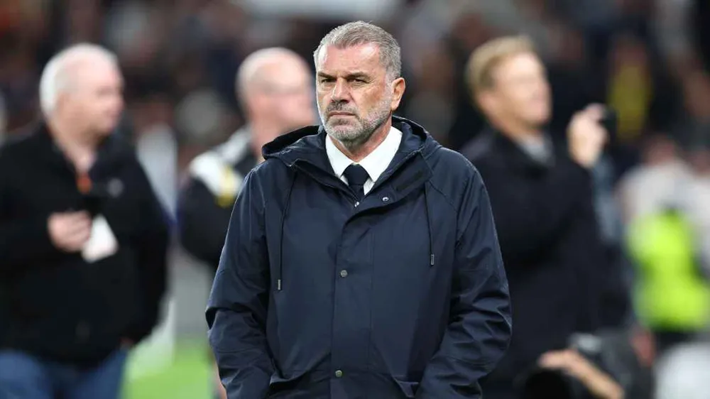 HLV Ange Postecoglou đang gặp nhiều khó khăn ở Spurs vì hàng công chấn thương nhiều. Ảnh: GETTY. hlv-ten-hag-bi-canh-bao-mat-ghe-neu-khong-thang-tottenham (1).jpg